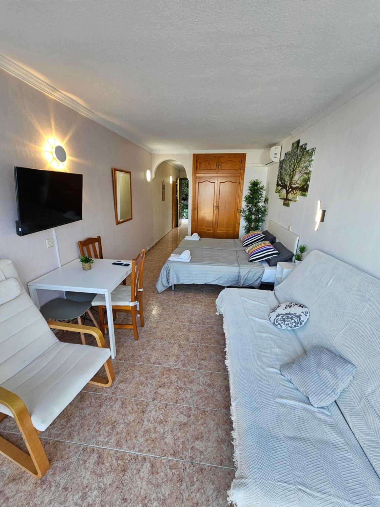 Apartamento Florido 2 托雷莫利诺斯 外观 照片